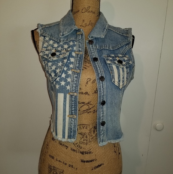 Jackets & Blazers - ❤️SALE❤️Blue denim American flag vest